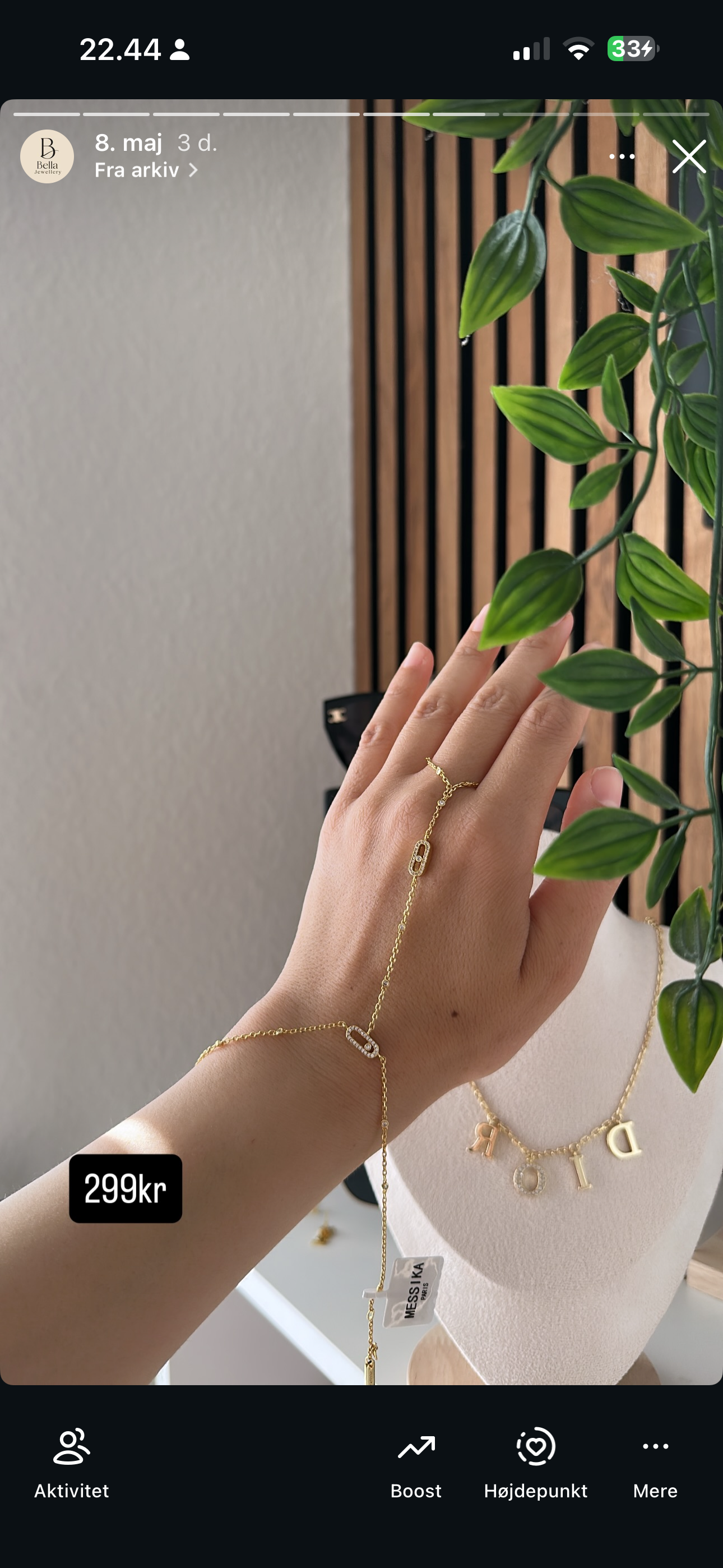Bella Hand Chain