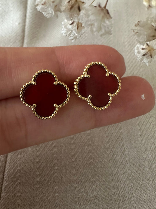 Ruby Clover - ørering