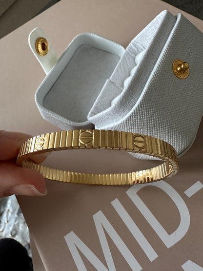 Lussie -Bangle