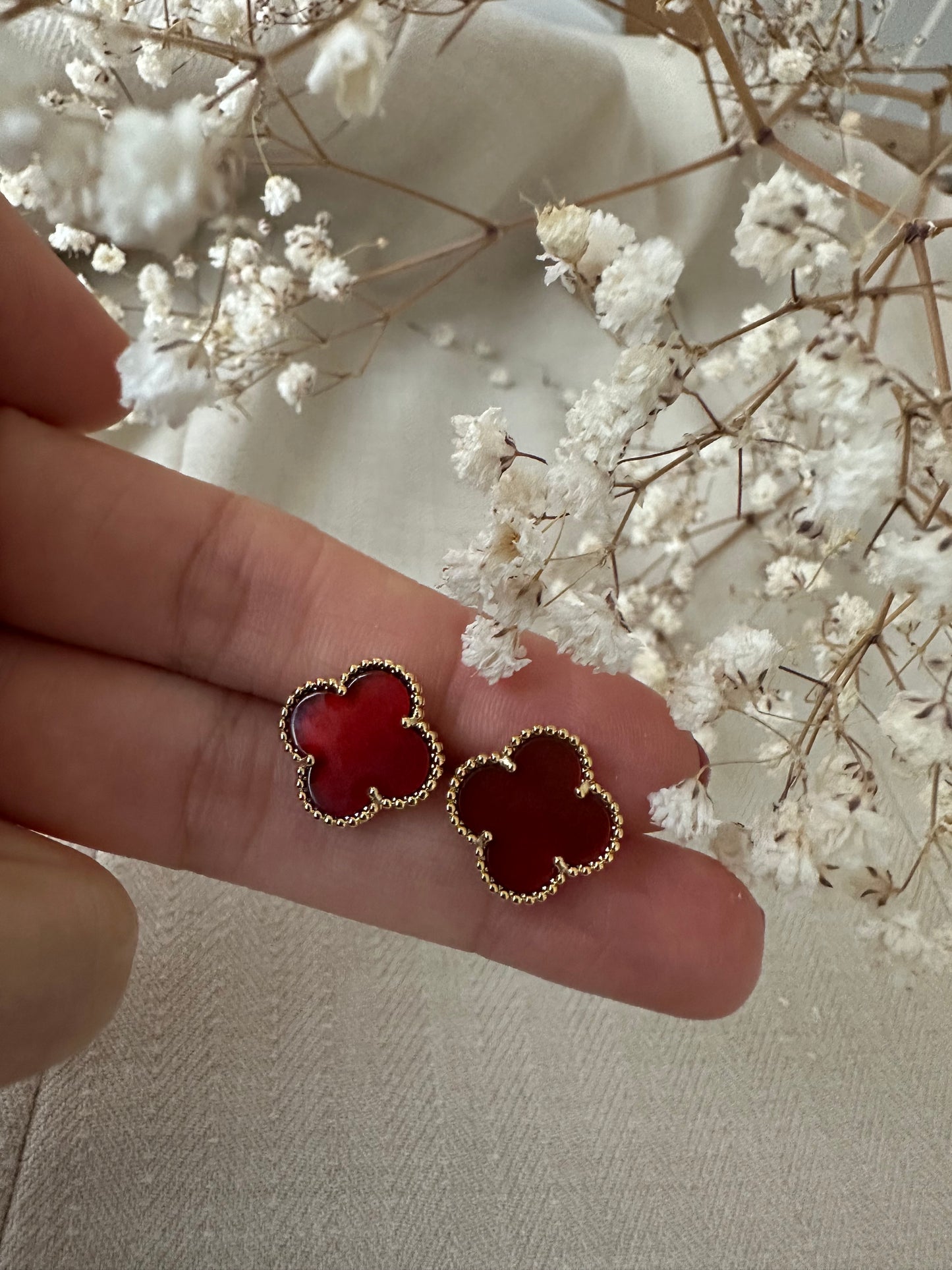 Ruby Clover - ørering