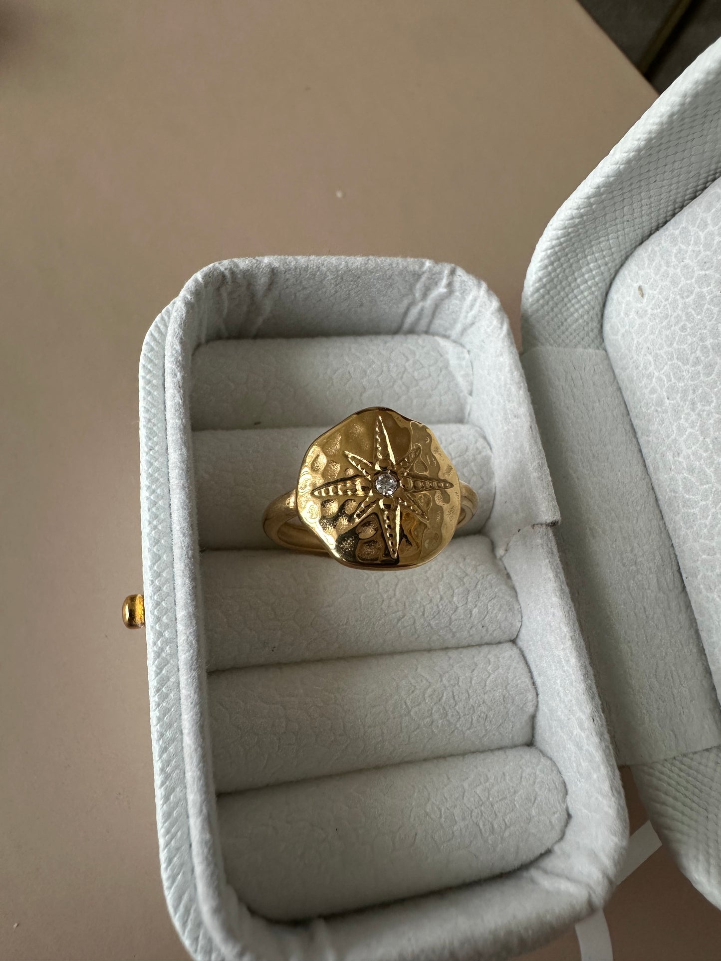 Star - ring